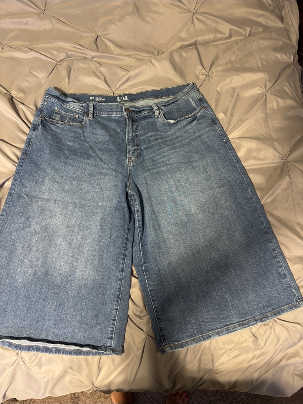 a.n.a High Rise Light Blue Denim Bermuda Jeans